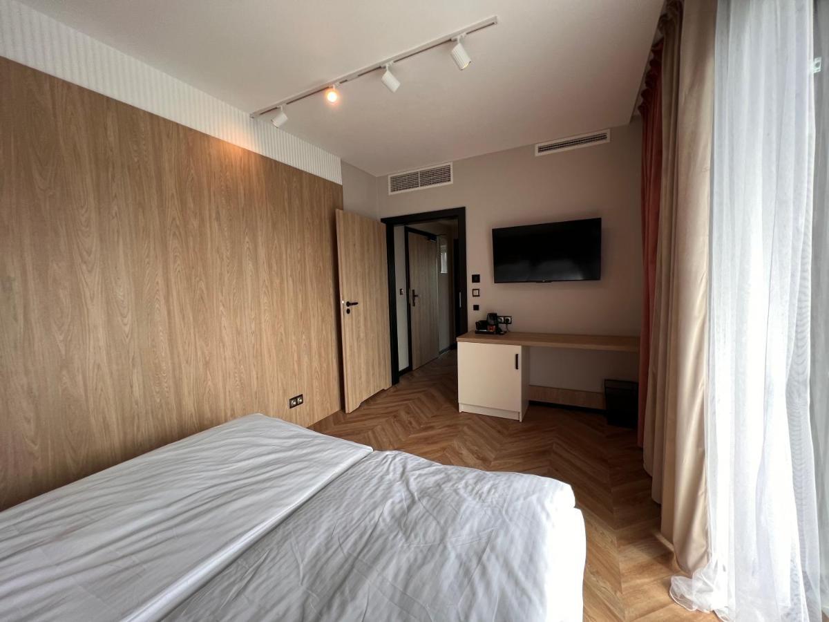 Resto Inn - Smart Apartamenty Blisko Energylandii Polwies Exterior foto